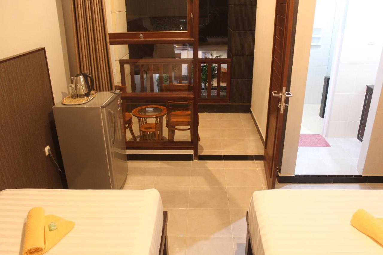 New Asta Graha Guesthouse จิมบาราน ภายนอก รูปภาพ